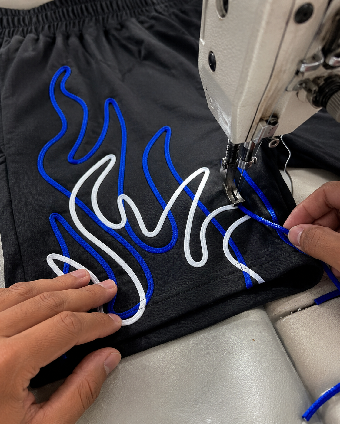 Studio Fireline Shorts – Black / Royal Blue