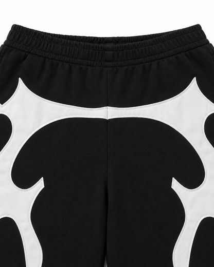 Studio Crest Shorts – Black / White