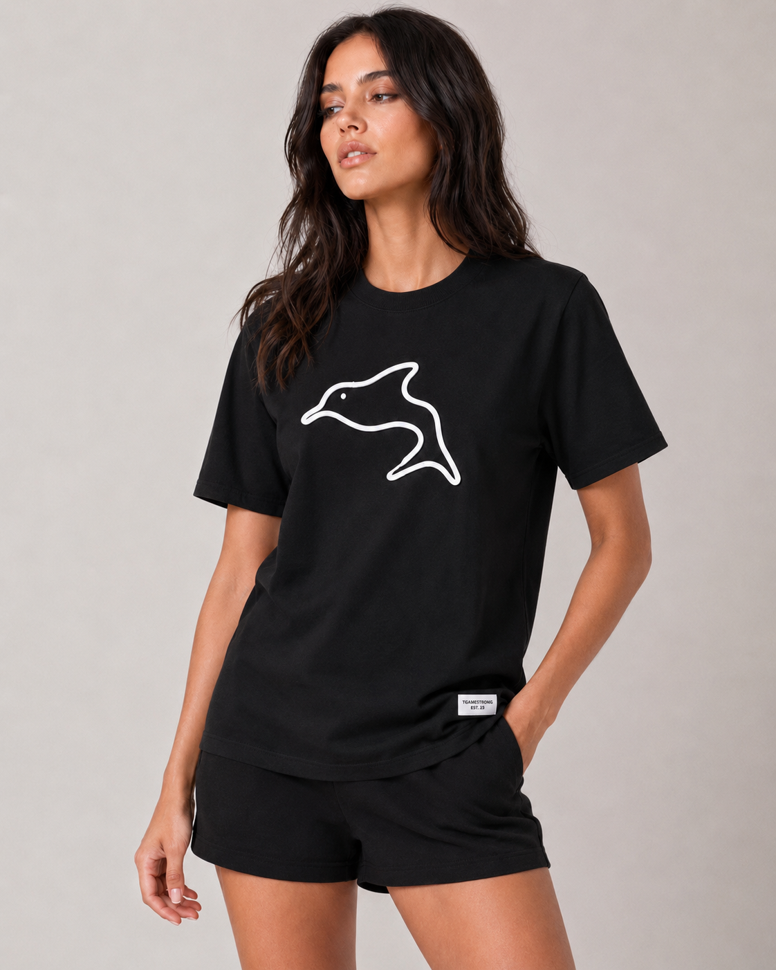 Dolphin Outline Tee – Black