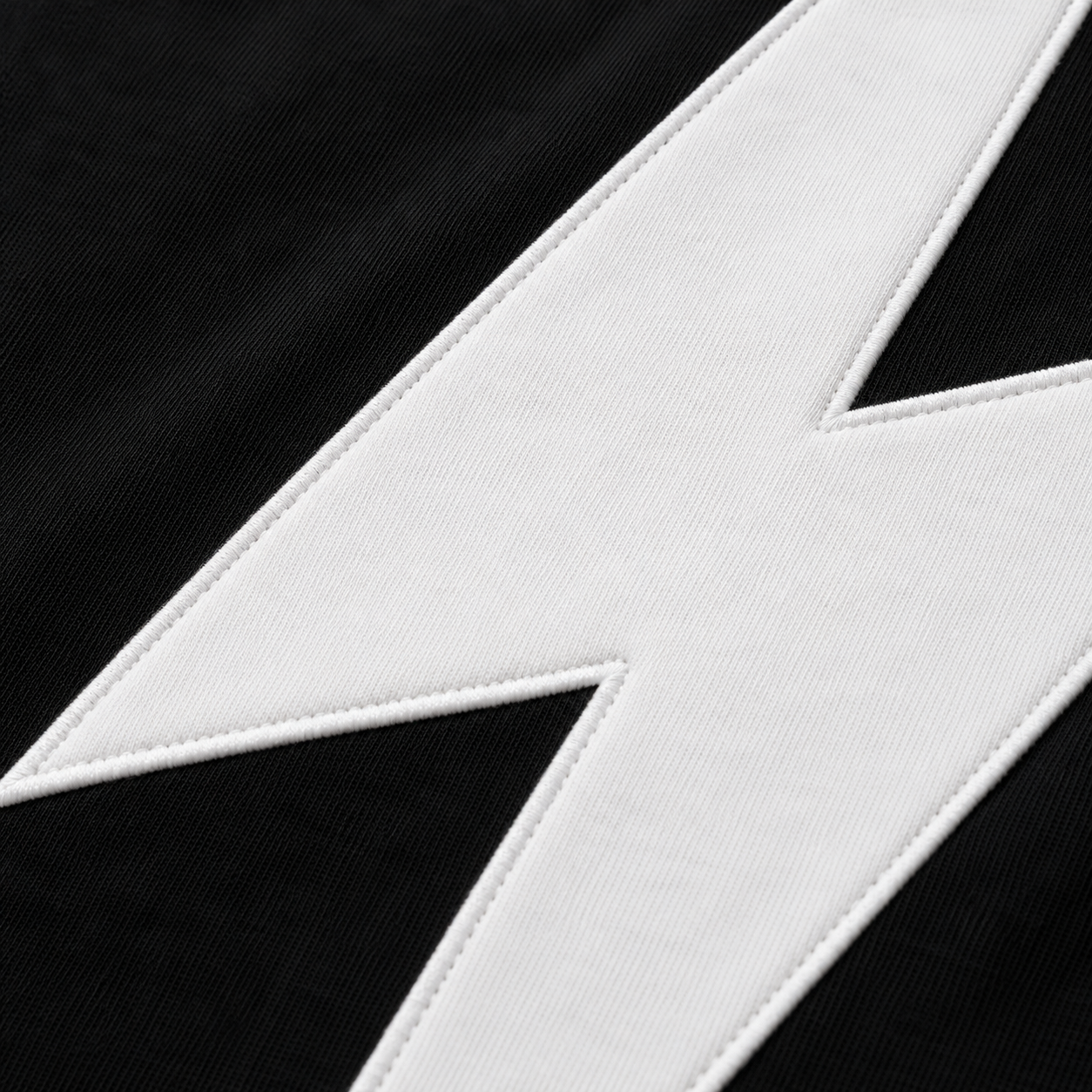 Strike Appliqué Tee Black