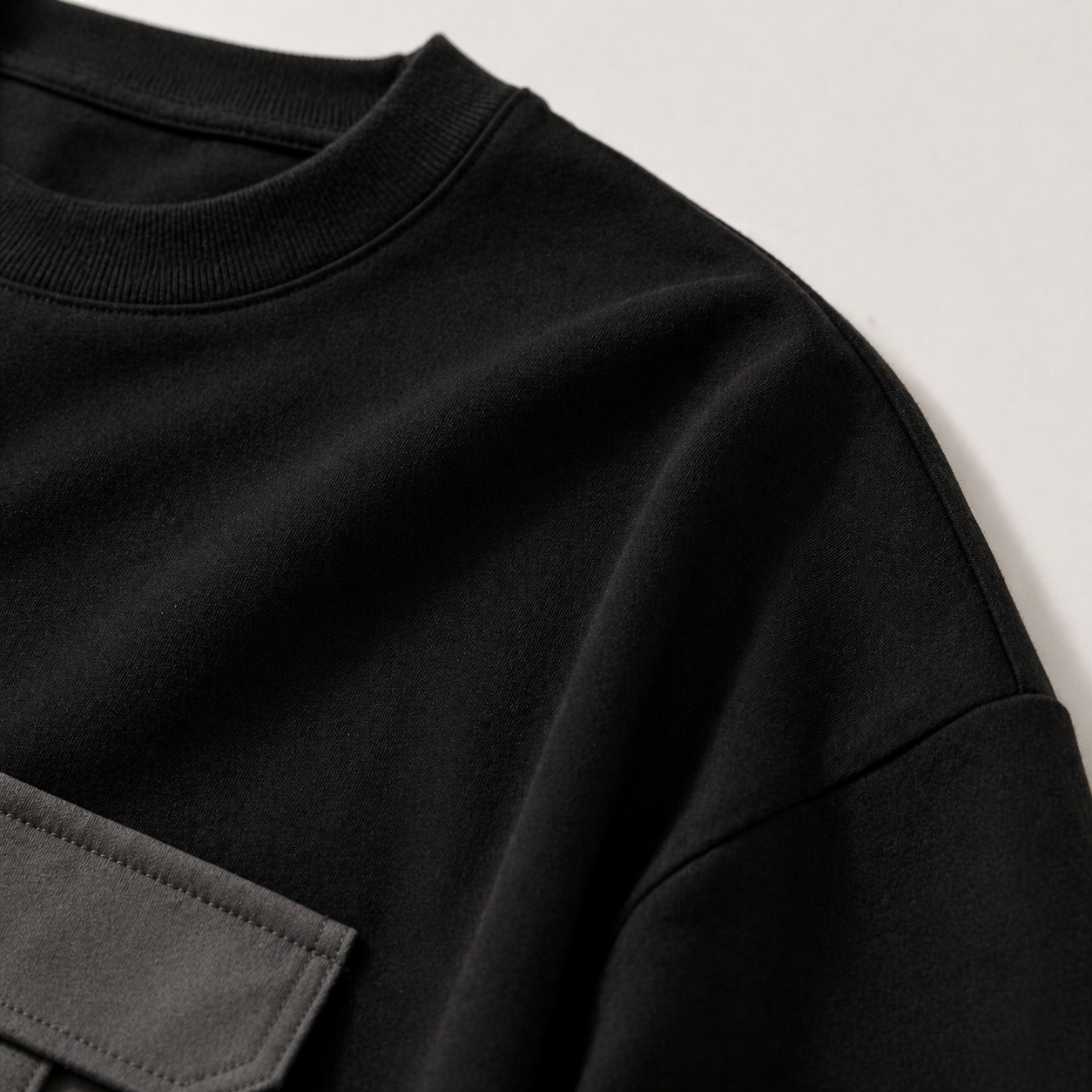 Utility Pocket Tee Black